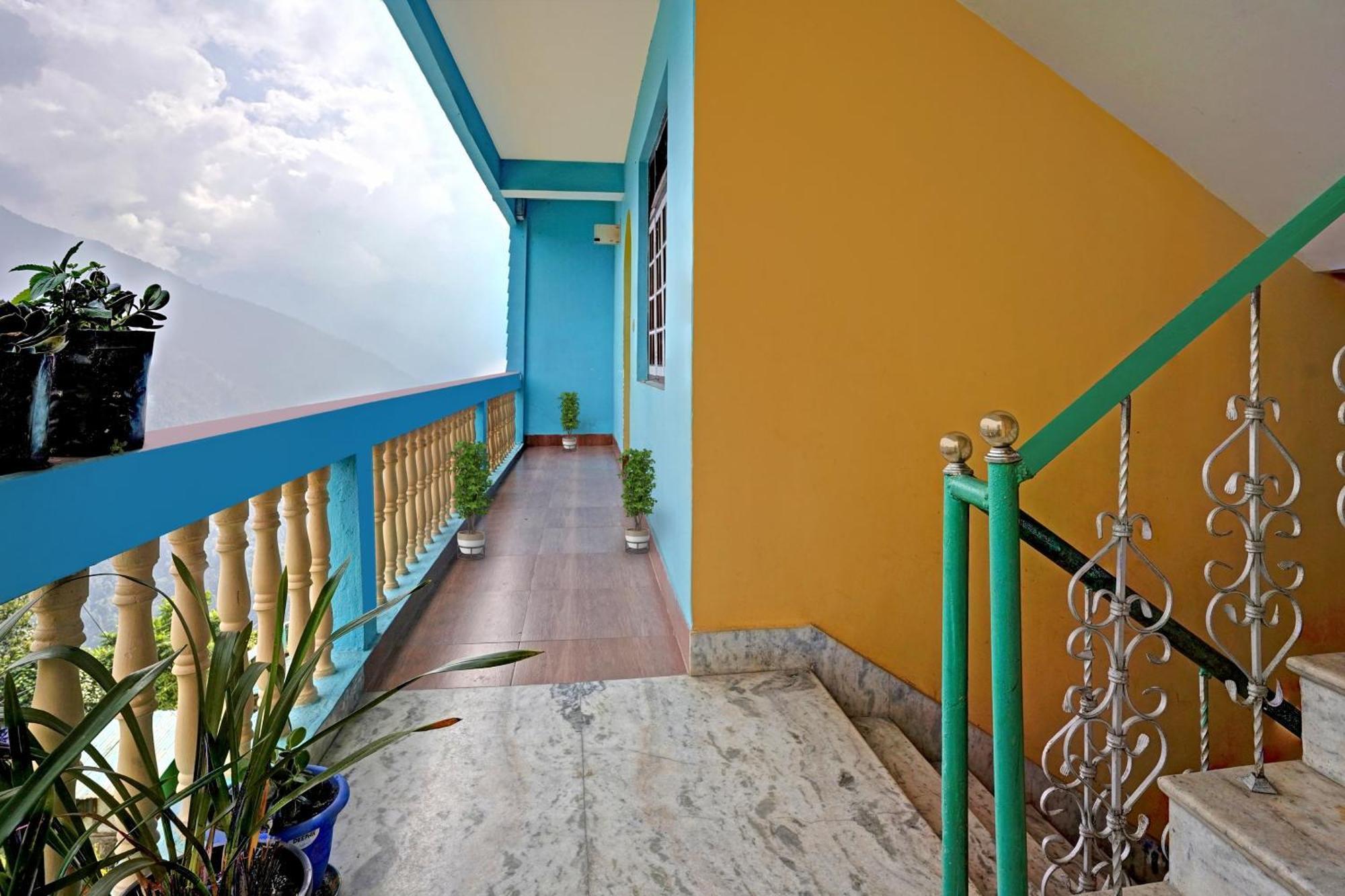 Capital O Basera Resort Padamchen Luaran gambar