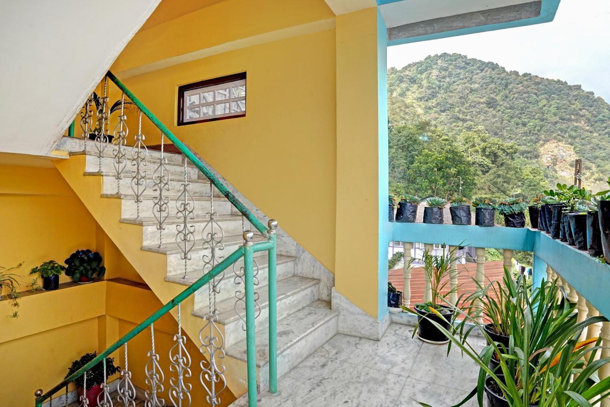 Capital O Basera Resort Padamchen Luaran gambar